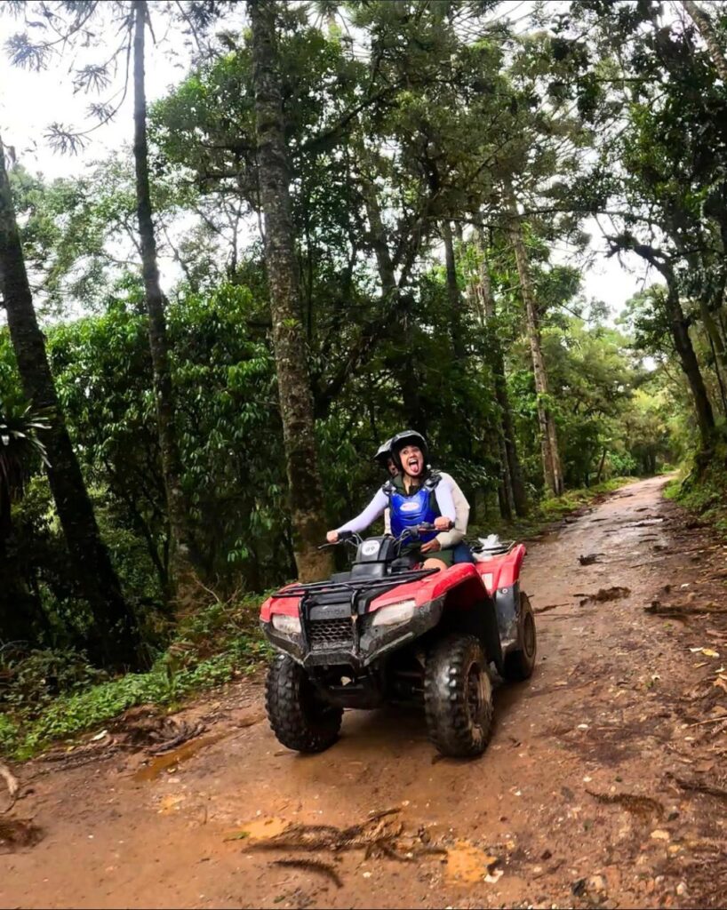Passeio de Quadriciclo, Aldeia Austríaca e Morro do Elefante, 30 Minutos
