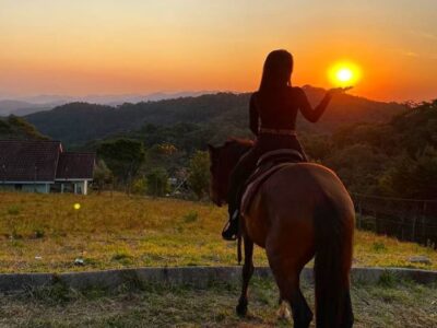 Passeio a Cavalo, Fazenda Off Road, Monte Verde, Pôr do Sol, 1 Hora e Meia