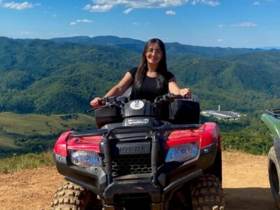 Passeio de Quadriciclo Duplo, Pico do Imbiri, Cachoeira e Casa de Chocolate, 2 Horas