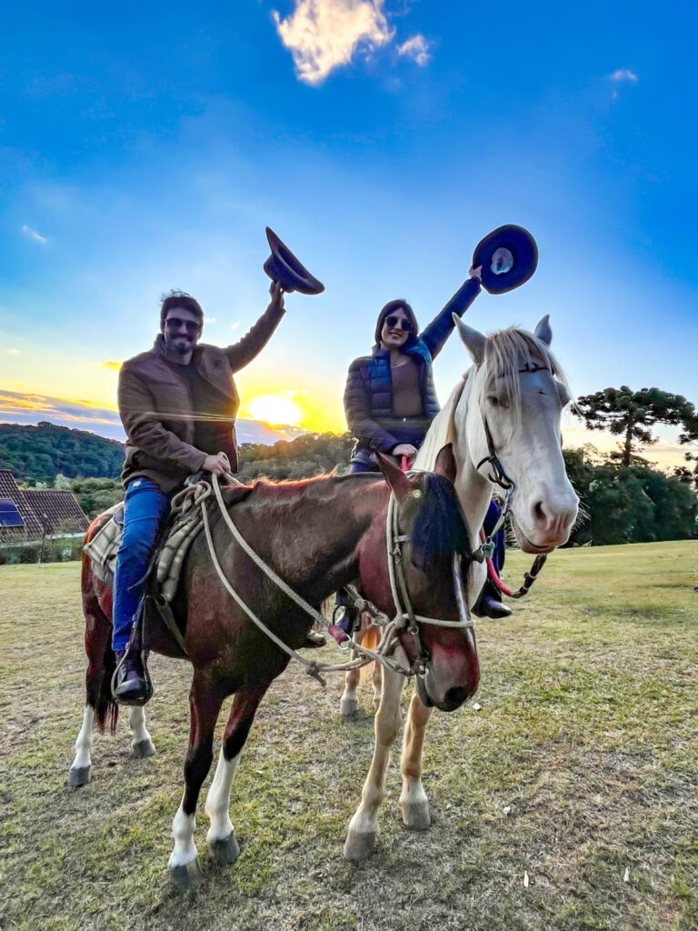 Passeio a Cavalo, Fazenda Off Road, Monte Verde, Pôr do Sol, 1 Hora e Meia
