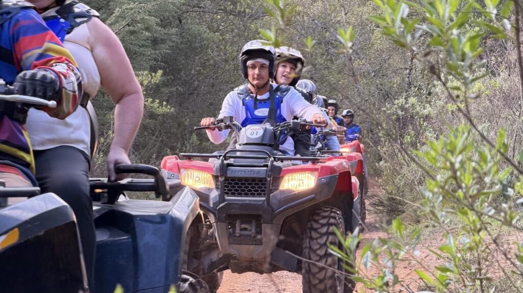 Passeio de Quadriciclo, Pico do Imbiri e Trilha da Casa Queimada, 1 Hora e Meia