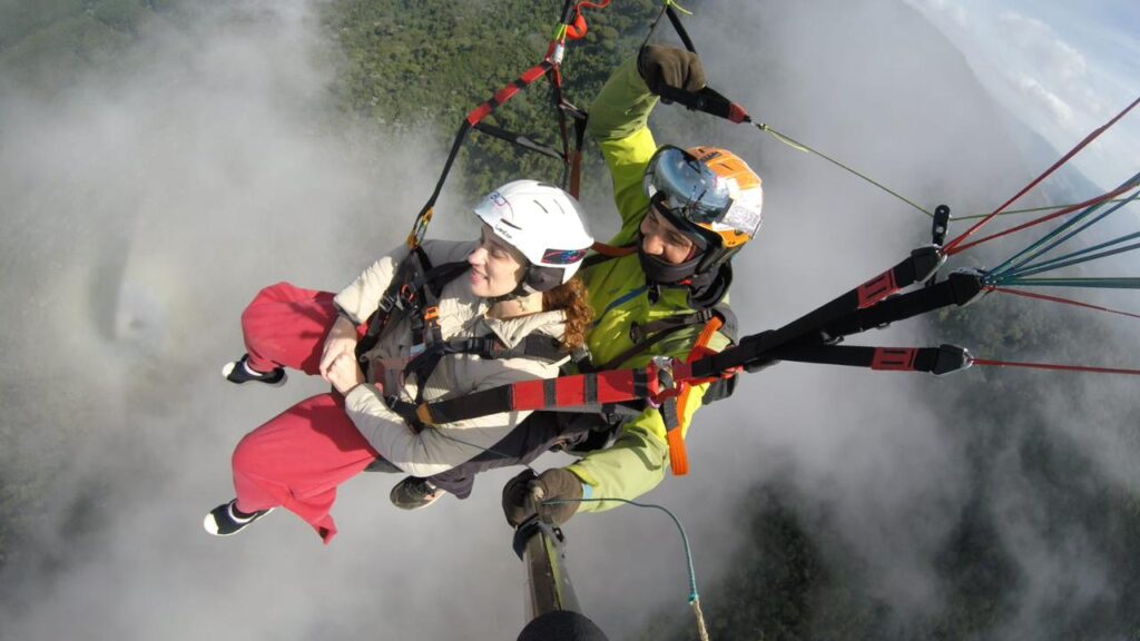 Voo Duplo de Parapente, Pico Agudo, Incluso Fotos e Vídeos (Voo de Instrução)