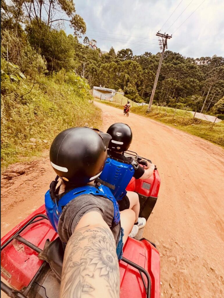 Passeio de Quadriciclo MAX, Aldeia Austríaca e Morro dos Elefantes, 30 Minutos