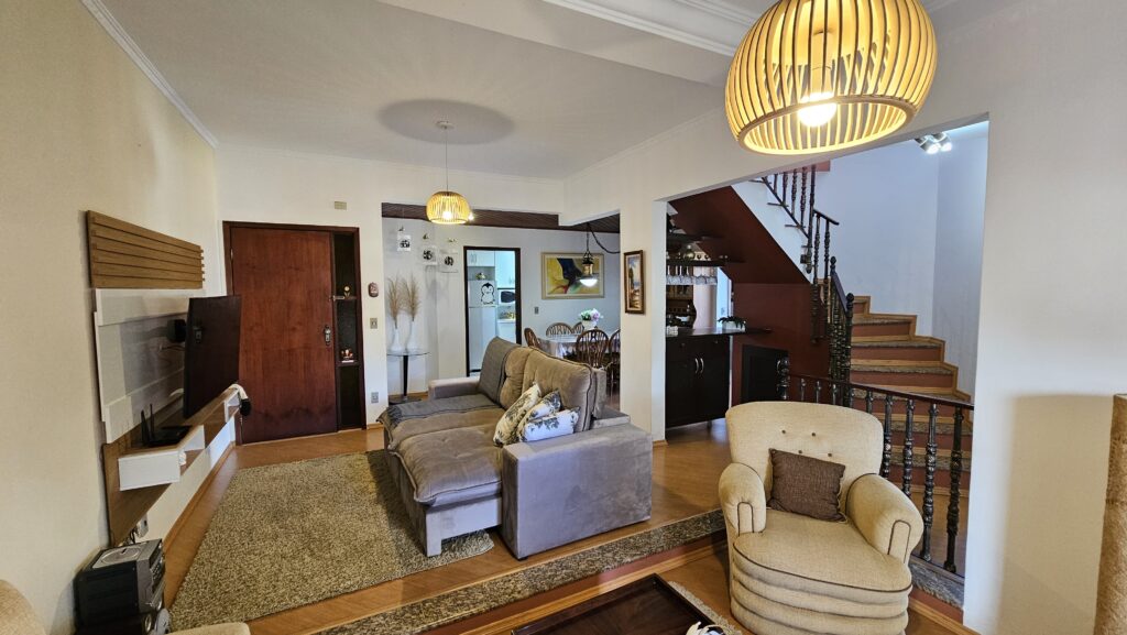 Apartamento Duplex com Lareira no Coração de Campos do Jordão