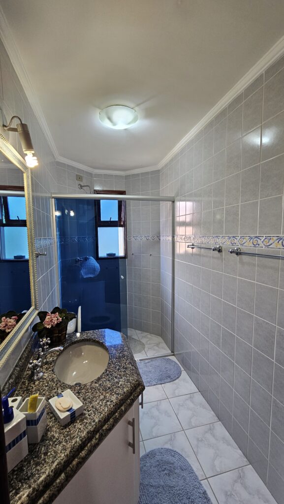 Apartamento Duplex com Lareira no Coração de Campos do Jordão