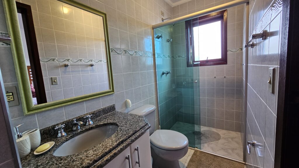 Apartamento Duplex com Lareira no Coração de Campos do Jordão