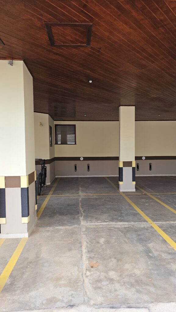 Apartamento Duplex com Lareira no Coração de Campos do Jordão