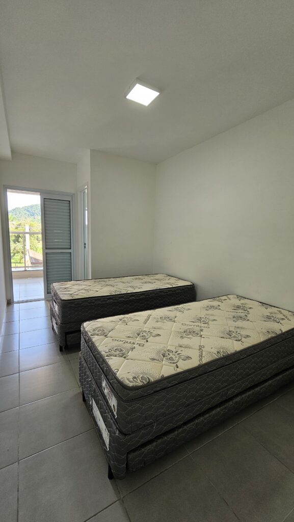 Apartamento Novo com Estrutura Completa em Ubatuba entre as Praias do Tenório, Praia Grande e Itaguá